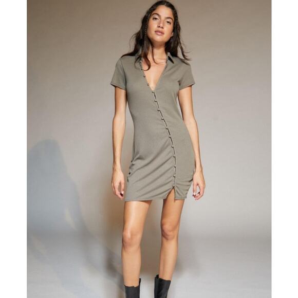 Urban Outfitters nola Collared Shirt Dress Dark Green Size Medium - Picture 1 of 9